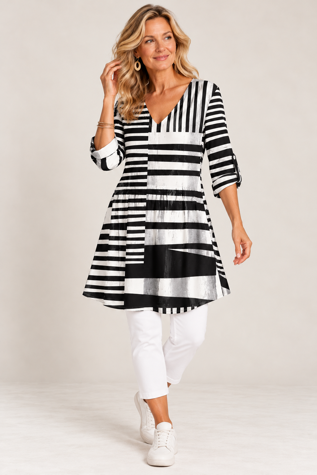 Niamh | Long Blouse with V-Neck