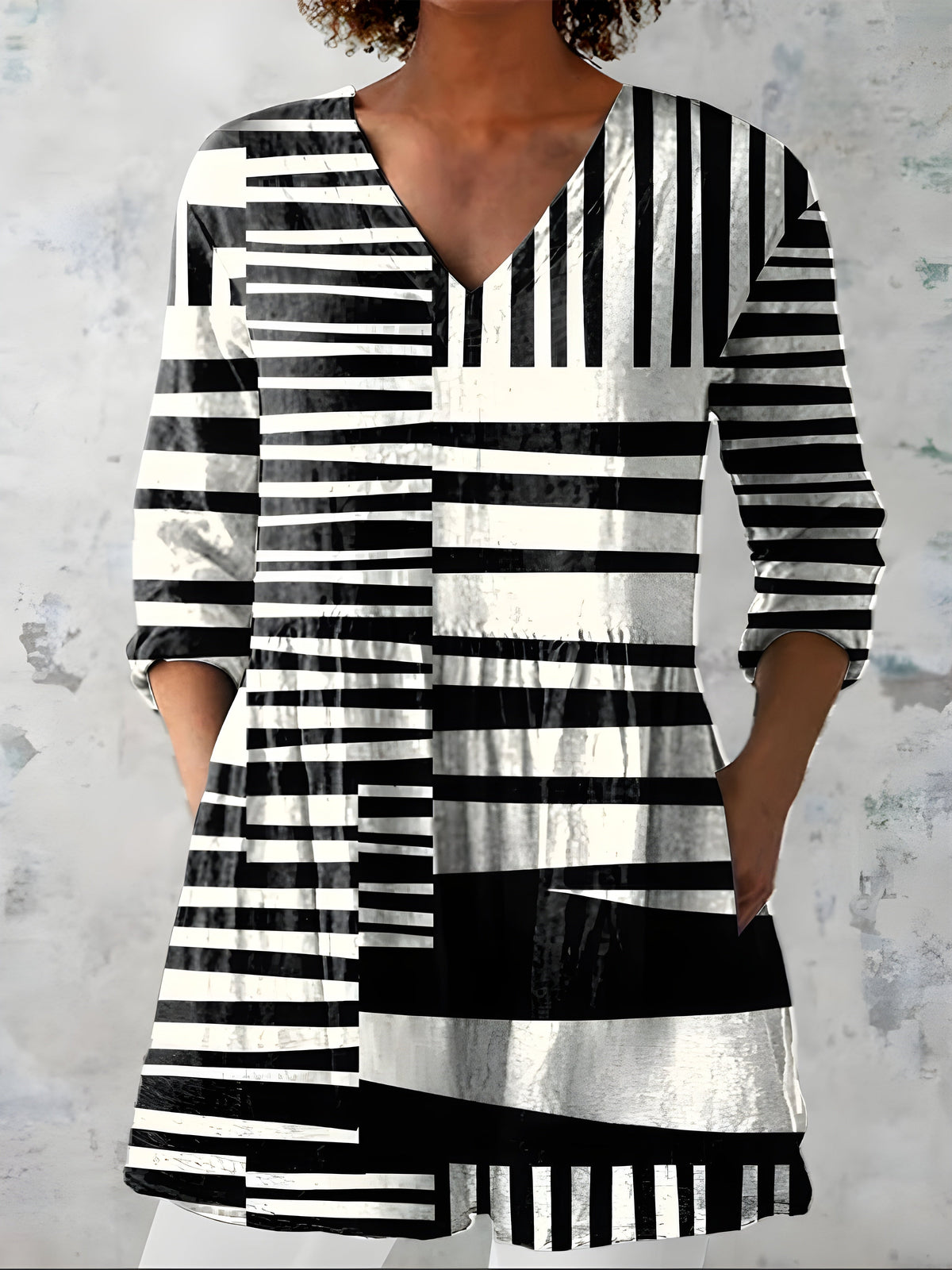 Niamh | Long Blouse with V-Neck