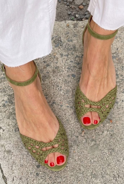 Chloé | Woven Vintage Sandals