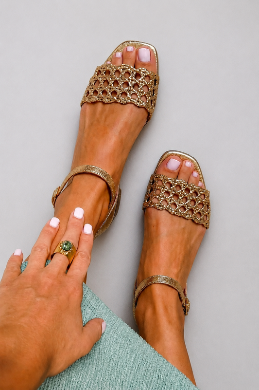 Aoife | Elegant Gold Vintage Sandals